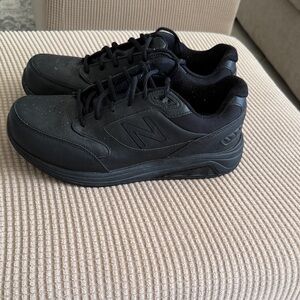 New Balance Size 9.5 4E 928 V3 Men's All-Black Leather Walking Sneakers